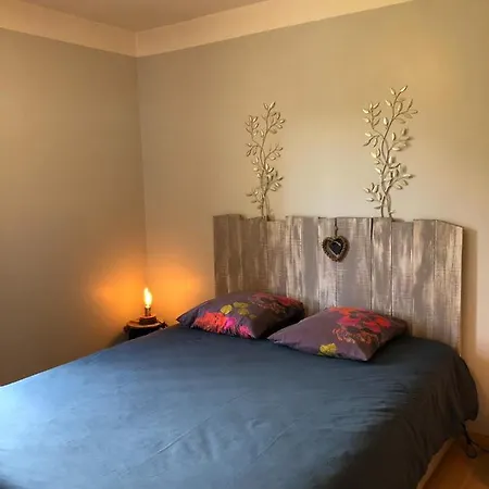 D'hotes Les Bruyeres Bed & Breakfast Cadouin