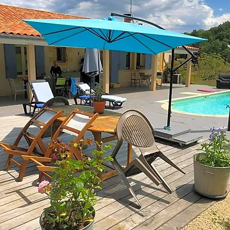 D'hotes Les Bruyeres Bed & Breakfast